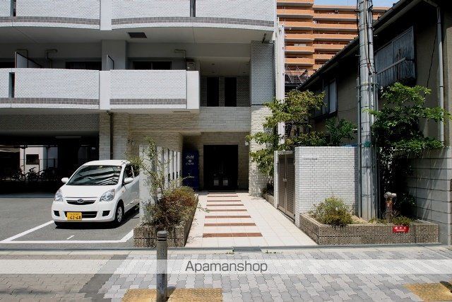 CASSIA新大阪の玄関写真