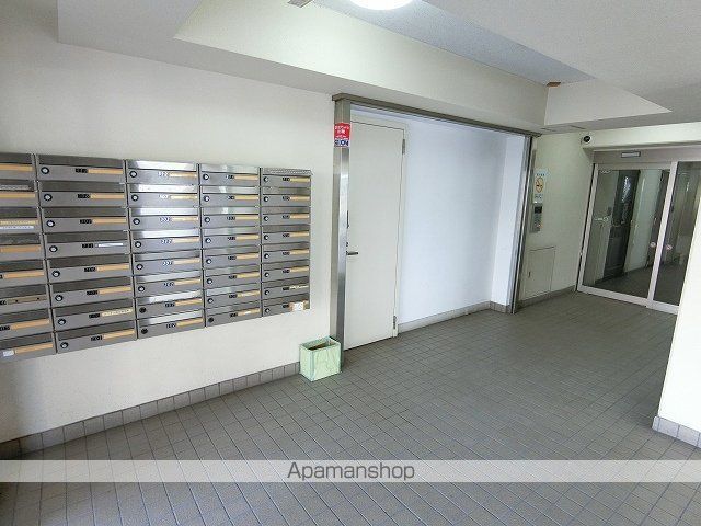 長谷川メディカルプラザ富岡の玄関写真