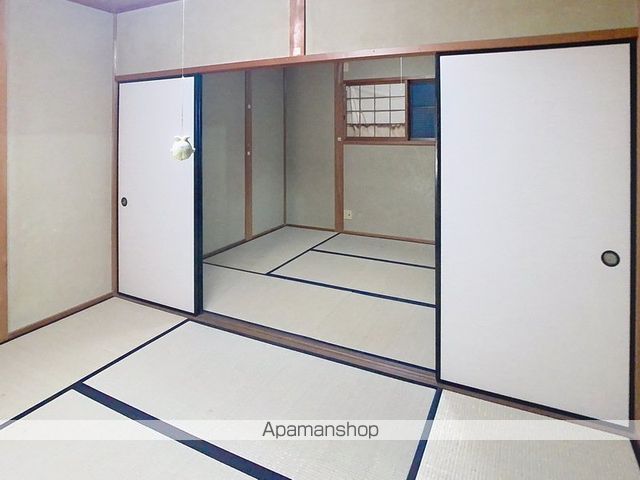 目比町東瀬古戸建ての内装写真
