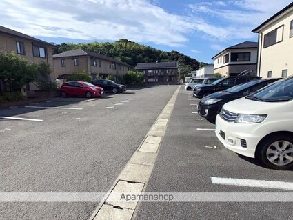 和歌山県海南市岡田[2LDK/62.52m2]の駐車場2