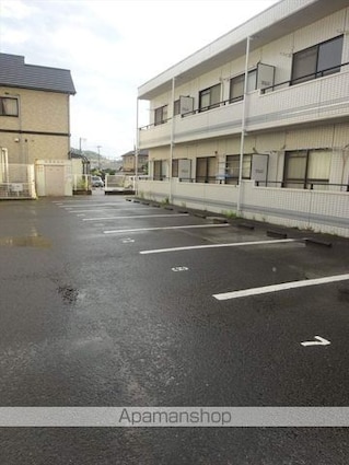和歌山県和歌山市西浜[2DK/44.82m2]の駐車場