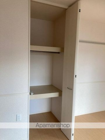 DーROOM 市名坂の内装写真