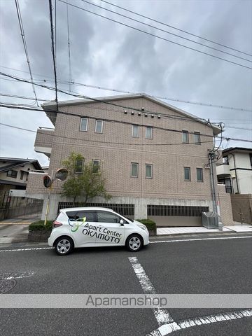 HOLLY HILLS RESIDENCE EASTの外観写真