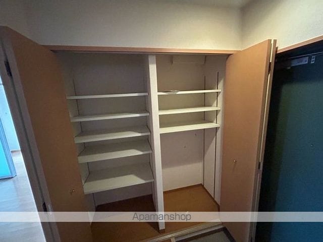 アースブルージュの内装写真
