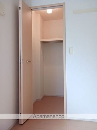 ヴェスティートⅢ[1LDK/50.12m2]の収納