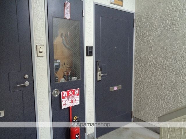 一色第3マンションの玄関写真