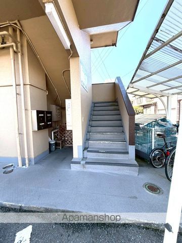今村コーポの玄関写真