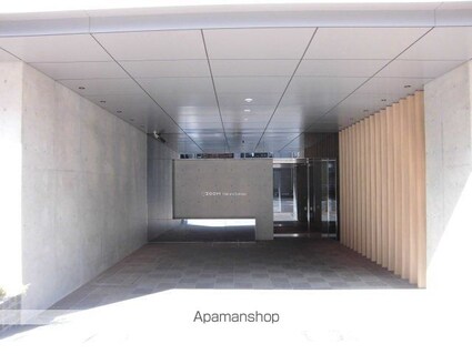 ＺＯＯＭ中野坂上[1DK/28.44m2]のエントランス