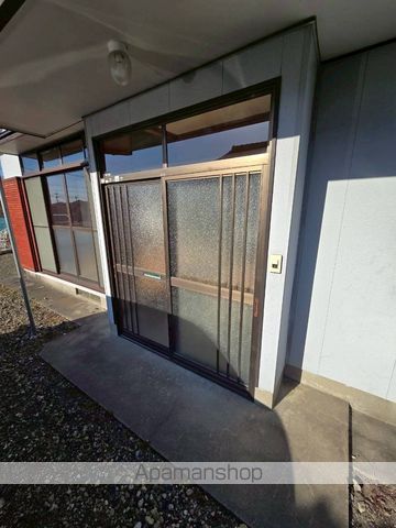 古田貸家の玄関写真
