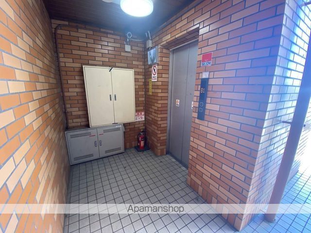 ダイヤロジュマンの玄関写真