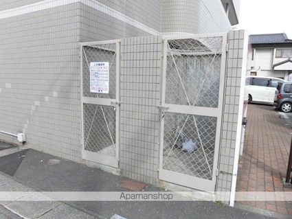 ファースト林ビル[3LDK/65.61m2]の共用部2