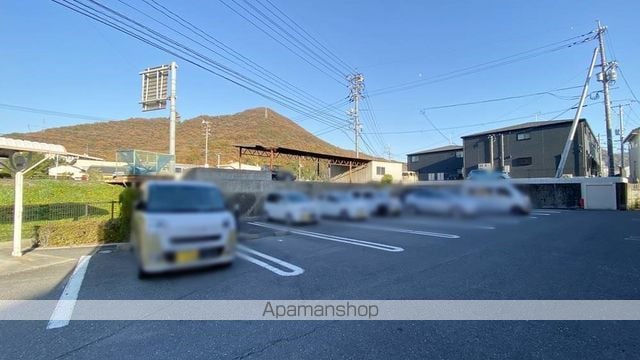 メニーリブのその他写真