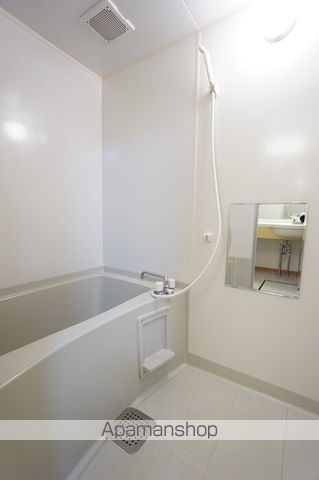 CREST西小針台の内装写真