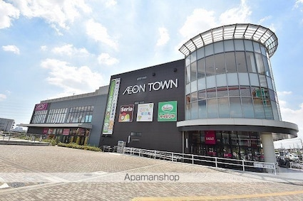 埼玉県吉川市美南３丁目[2LDK/57.61m2]の周辺6