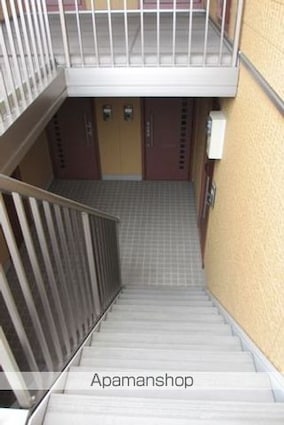 和歌山県和歌山市紀三井寺[1LDK/32.84m2]のエントランス1