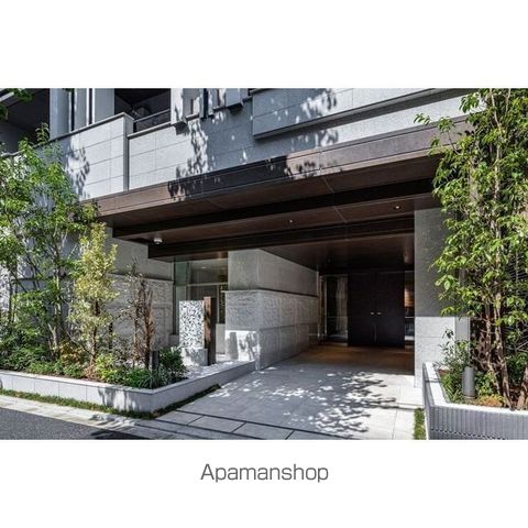 ザ・パークハビオ文京江戸川橋の玄関写真