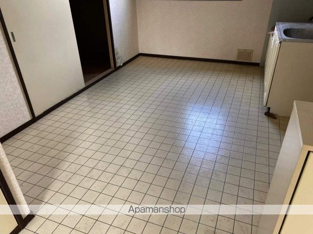 ファミール泉 Aの内装写真