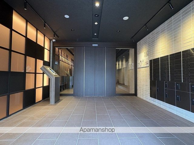 ALIVIS野田阪神の玄関写真