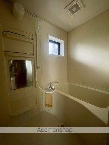 クイーンズ4の内装写真