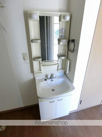 ファミールハイツCの内装写真