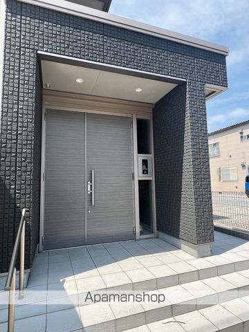 グラン エストの玄関写真