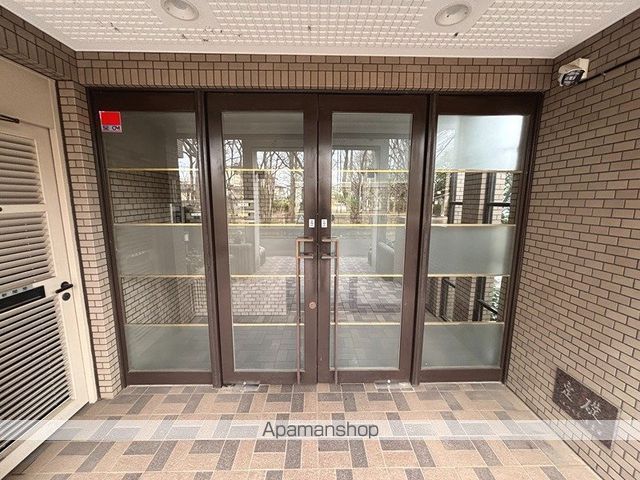 ビューラー八成山の玄関写真