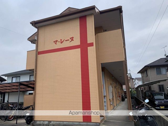 マ・レーヌの玄関写真