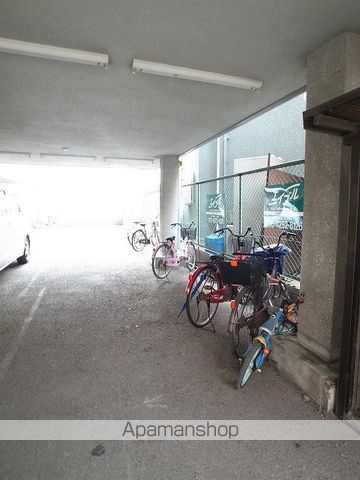 ラリーブコートの玄関写真
