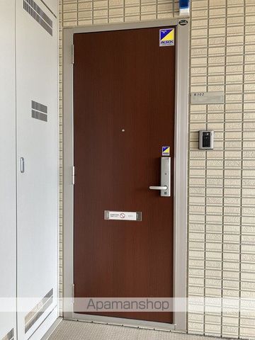 セイチ上近江Bの玄関写真