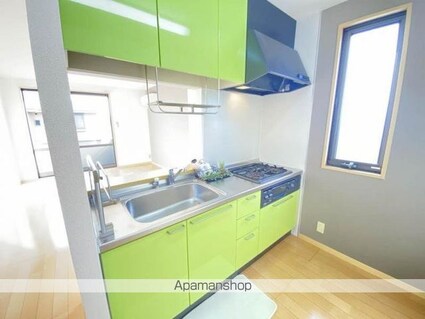 ロイヤルフェルティ　Ａ・Ｂ・Ｃ・Ｄ・Ｅ[2LDK/57.07m2]のキッチン