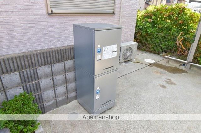 厚木市 2階建 築18年の内装写真