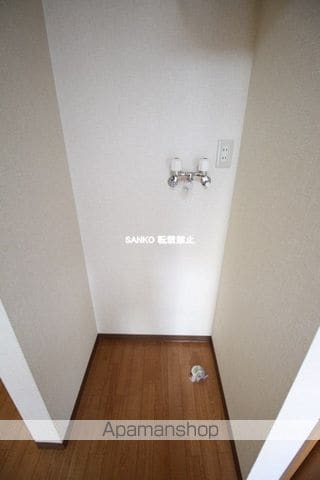 アン・フィニーの内装写真