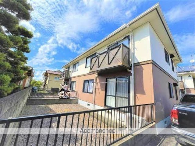 クレール B棟の外観写真