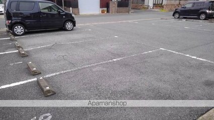 レオパレスメルベーユ[1K/23.61m2]の駐車場