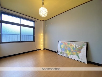 松本貸家[4LDK/102.66m2]のリビング・居間