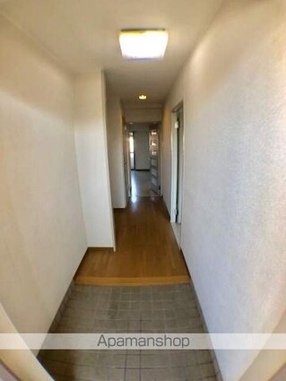 ベルエーヌⅡ[2DK/48.6m2]の玄関
