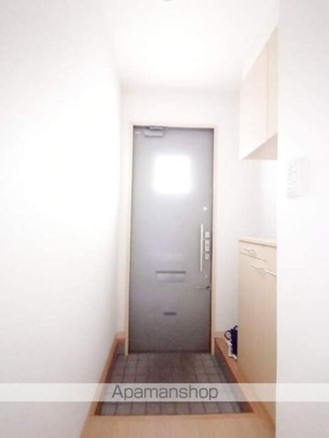 アンソレイユⅡ　Ｂ棟[2LDK/65.66m2]の玄関