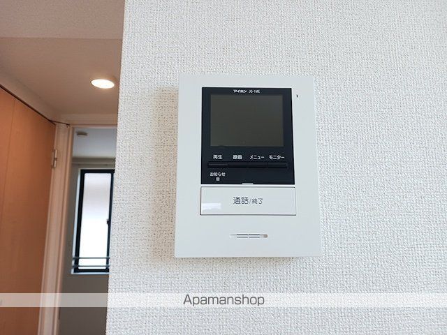 インフィニティR1の内装写真