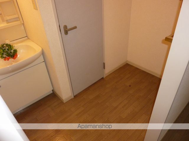 フレグランス京町の内装写真