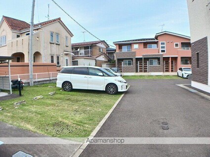 宮城県仙台市太白区袋原３丁目[1LDK/51.34m2]の駐車場