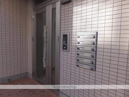 レオパレスＫ・Ｒｏｙａｌ[1K/36.92m2]のエントランス2