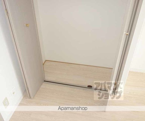 南区八条町マンションの内装写真