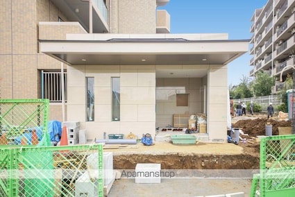 エリシア・イリス[1K/26.24m2]のエントランス