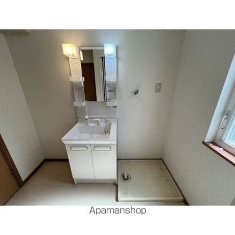メゾンアベニュー池田南の内装写真