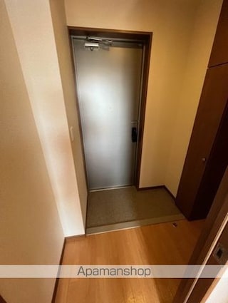 ベルメゾンＦⅡ[1LDK/28.08m2]の玄関