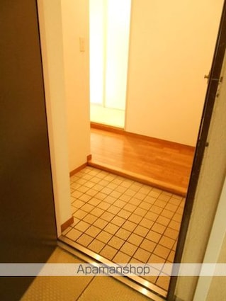 東京都文京区大塚６丁目[3LDK/64m2]の玄関