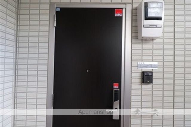 佐世保市 3階建 築8年の内装写真