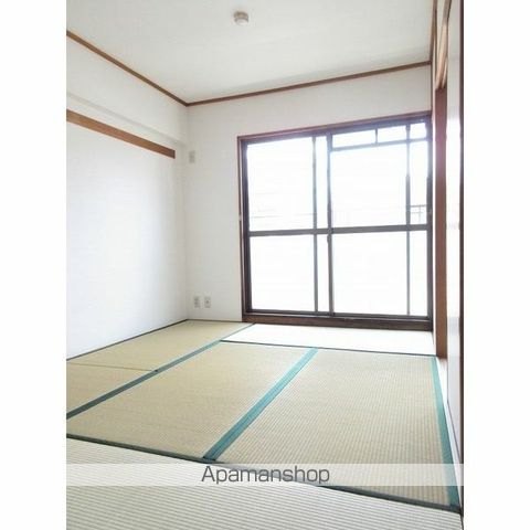 リアライズ若鶴の内装写真