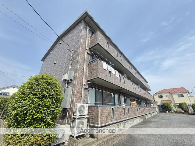 リビングタウン三ッ木 Cの外観写真