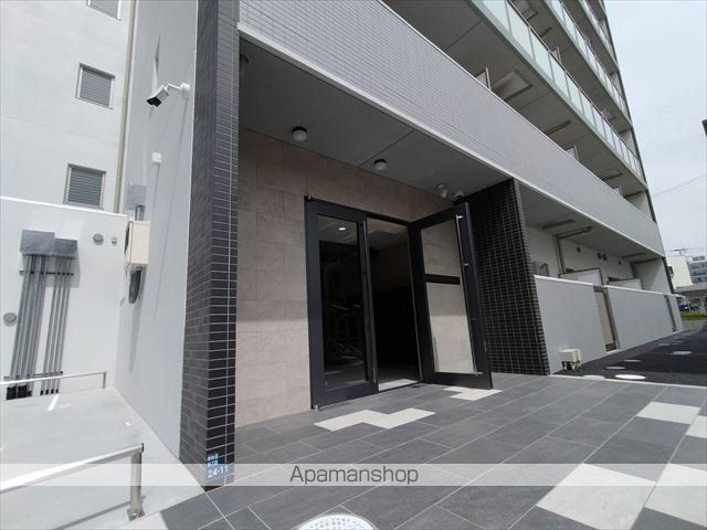 GRAN PASEO 江坂の玄関写真